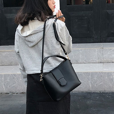 Casual Pu Bucket Bag Women Handbags Serpentine Strap Shoulder Bag