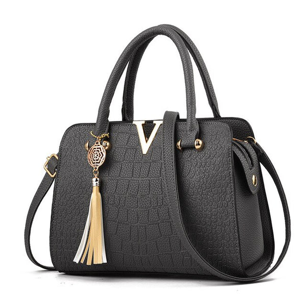 Woman Crocodile leather V letters Designer Handbags