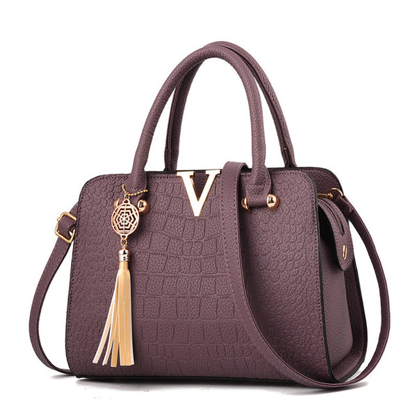 Woman Crocodile leather V letters Designer Handbags